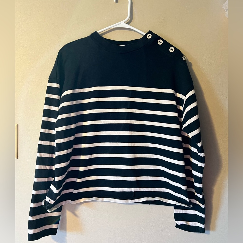 Garnet Hill sz L mock neck button shoulder long sleeve top. Black white stripe